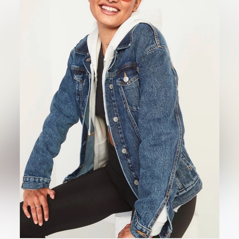 Worn once EUC Old Navy relaxed boyfriend denim jacket